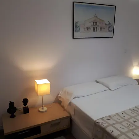 Pinares, A 5 Minutos Andando De La Playa De El Sardinero Santander