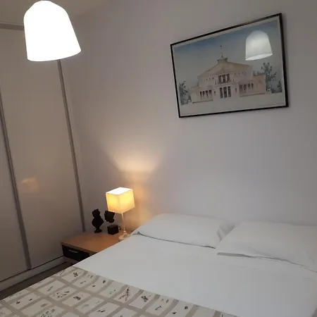 Apartment Pinares, A 5 Minutos Andando De La Playa De El Sardinero *