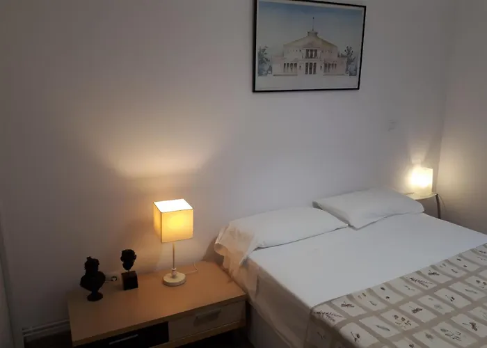 Pinares, A 5 Minutos Andando De La Playa De El Sardinero Santander